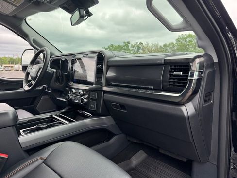 New 2026 Ford F250 Lariat w/ Chrome Package AWD/4WD image 19