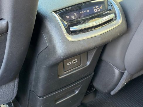 Certified 2024 Cadillac XT6 Sport w/ LPO, Onyx Lite Package image 9