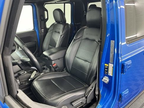 Used 2020 Jeep Gladiator Overland image 6