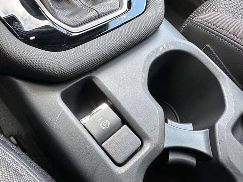 Certified 2025 Subaru Forester Premium AWD/4WD image 20