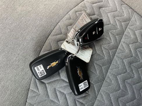 Used 2023 Chevrolet Equinox LT image 26