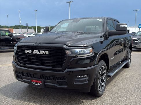 Used 2025 RAM 1500 Laramie AWD/4WD image 2