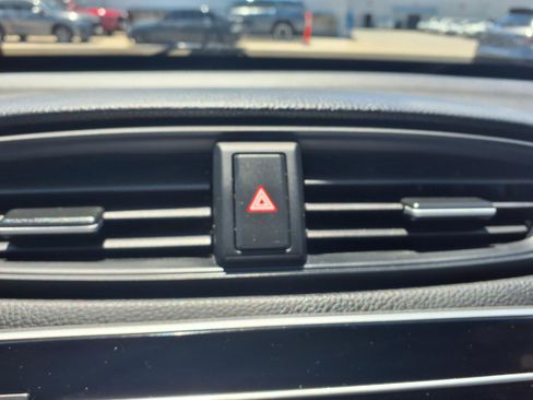 Used 2017 Honda CR-V LX image 24