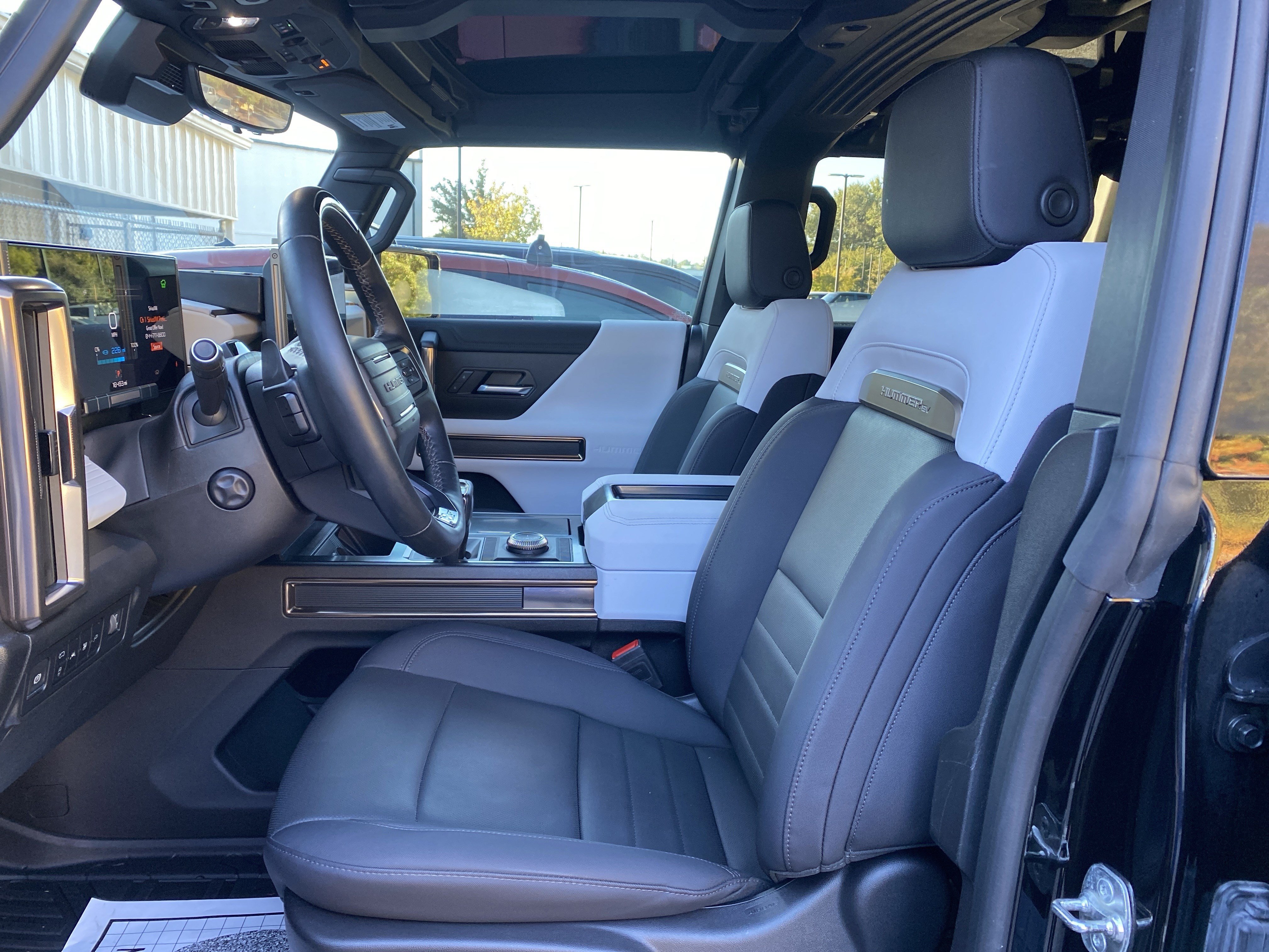 Used 2025 GMC Hummer EV 2X AWD/4WD image 16