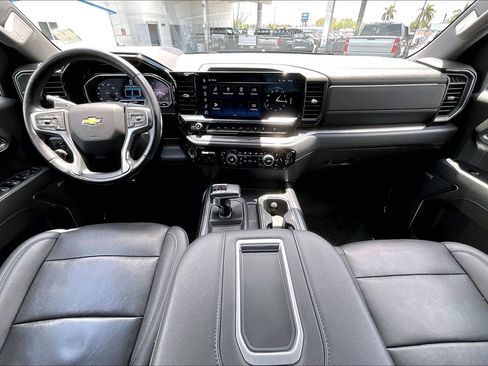 Certified 2022 Chevrolet Silverado 1500 LTZ w/ LTZ Premium Package AWD/4WD image 17