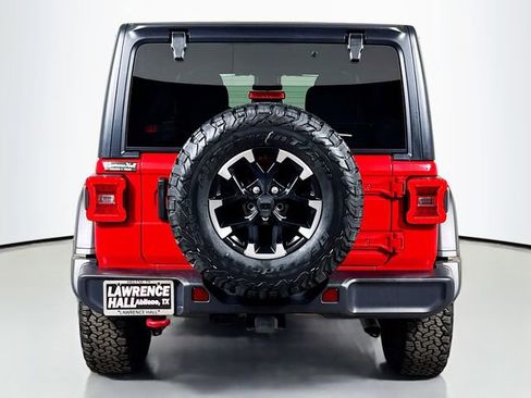 Used 2025 Jeep Wrangler Unlimited Rubicon image 5