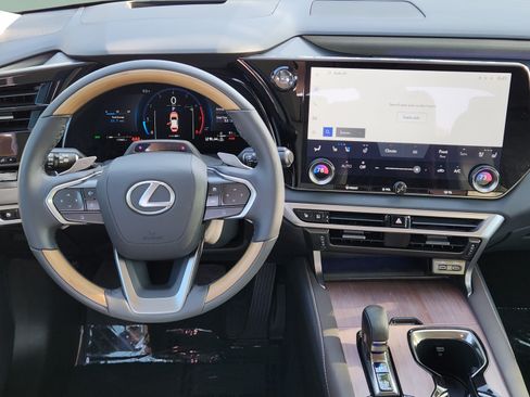 Used 2025 Lexus RX 350 FWD w/ Convenience Package image 25