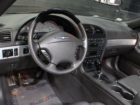 Used 2002 Ford Thunderbird Deluxe image 33