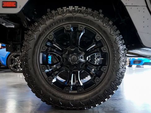 Used 2003 HUMMER H1 4-Door Wagon AWD/4WD image 63
