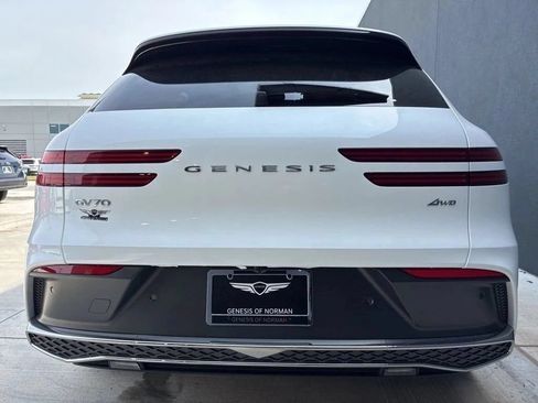 New 2026 Genesis GV70 2.5T AWD/4WD image 4
