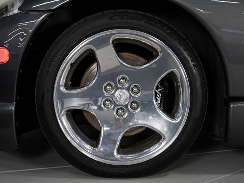 Used 2002 Dodge Viper GTS RWD image 15
