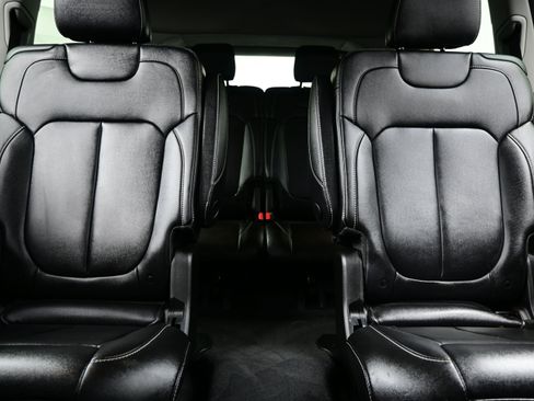 Used 2023 Jeep Grand Cherokee L Limited image 15