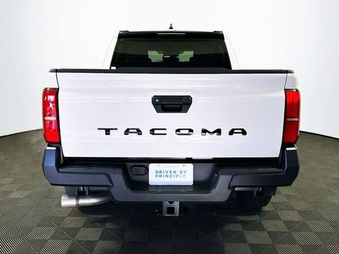 Used 2024 Toyota Tacoma SR image 7