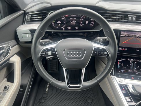 Used 2022 Audi e-tron Chronos AWD/4WD image 26