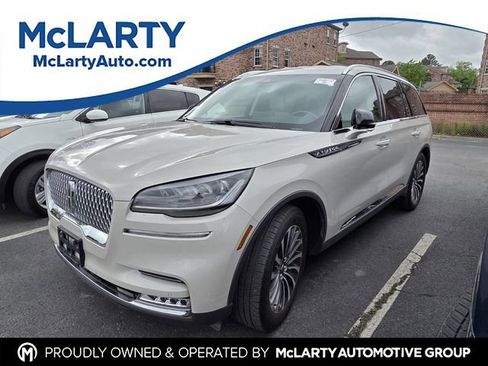 Used 2020 Lincoln Aviator Reserve w/ Elements Package Plus RWD image 1