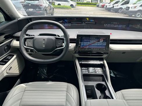 New 2026 Lincoln Nautilus Reserve w/ Jet Appearance Package AWD/4WD image 22