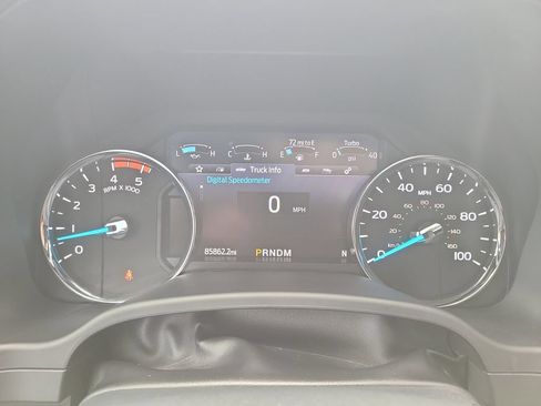 Used 2022 Ford F250 Lariat w/ Lariat Ultimate Package AWD/4WD image 32