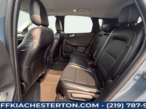 Used 2023 Ford Escape Platinum AWD/4WD image 37