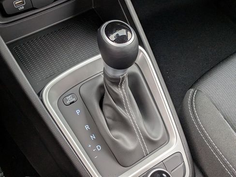 New 2025 Hyundai Venue SEL image 14