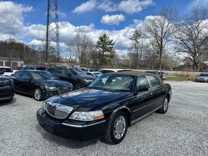 Used 2009 Lincoln Town Car Signature Limited