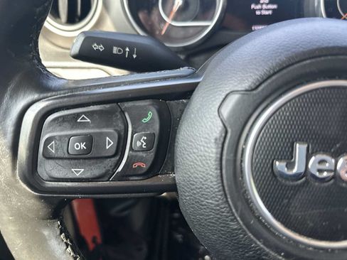 Used 2018 Jeep Wrangler Unlimited Sport S AWD/4WD image 26