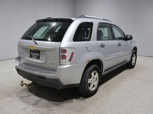 Used 2006 Chevrolet Equinox LS AWD/4WD image 2