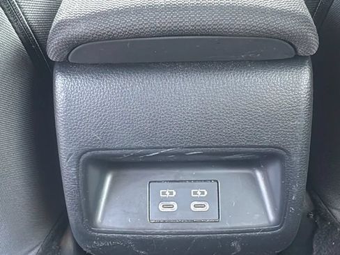 Used 2023 Toyota Corolla LE FWD image 15