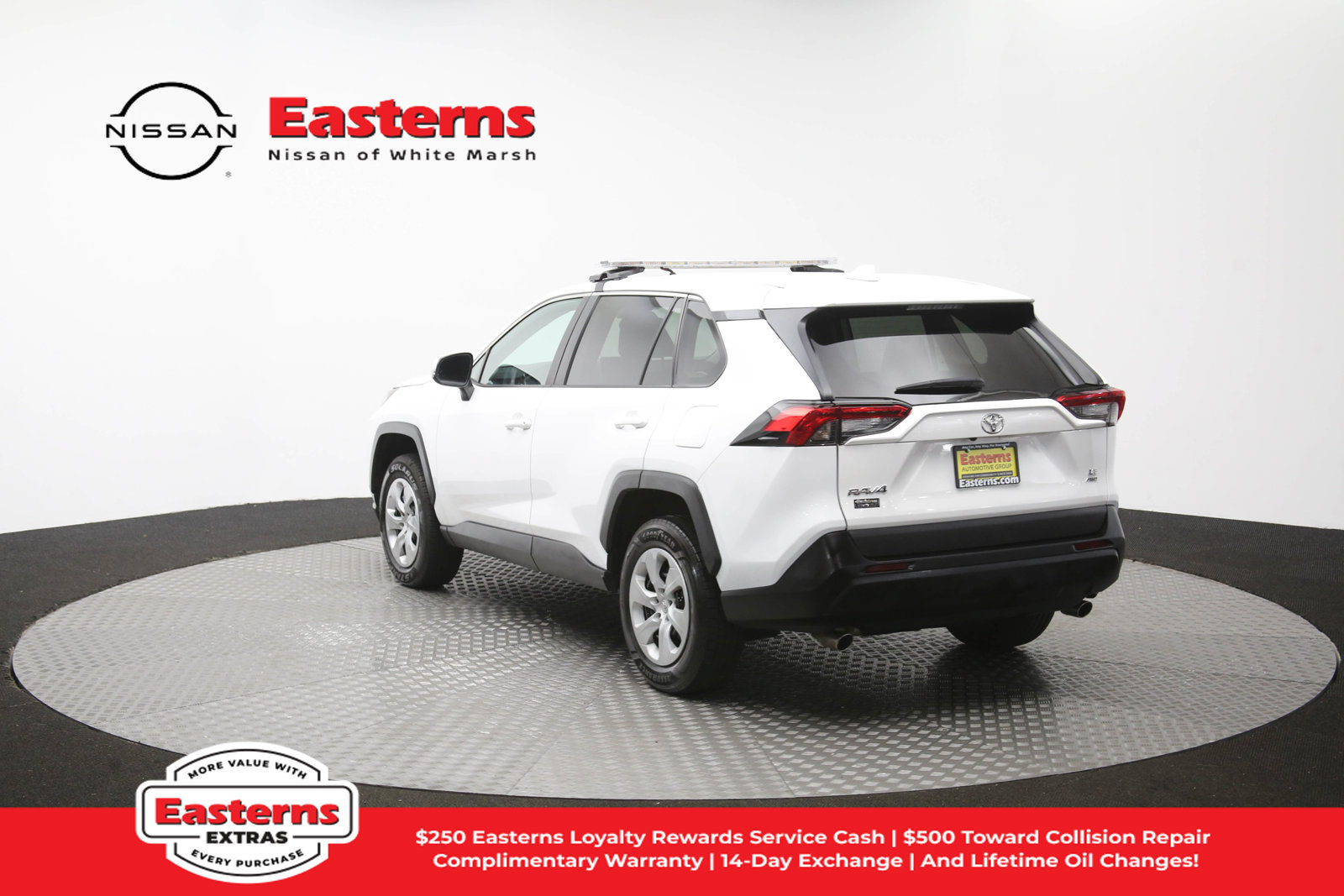 Used 2023 Toyota RAV4 LE AWD/4WD image 64