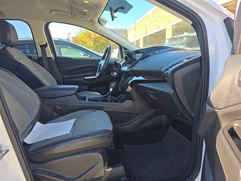 Used 2018 Ford Escape SE w/ SE Sport Appearance Package AWD/4WD image 14