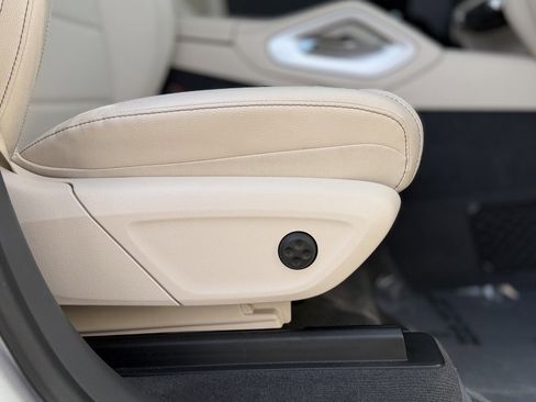 Used 2020 Mercedes-Benz GLE 350 image 35