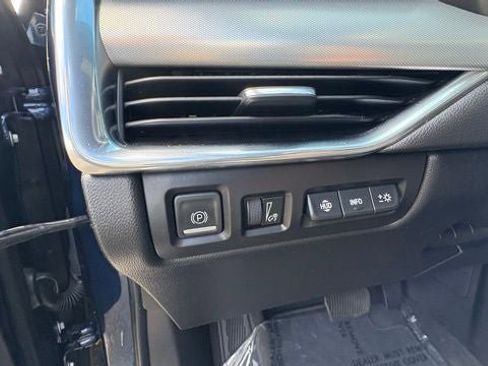 Used 2019 Cadillac XT4 Premium Luxury AWD/4WD image 21