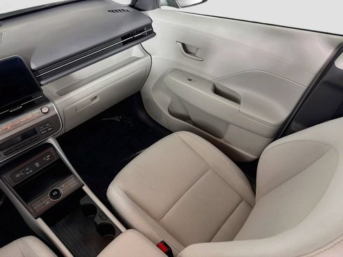 Used 2024 Hyundai Kona SE FWD image 22