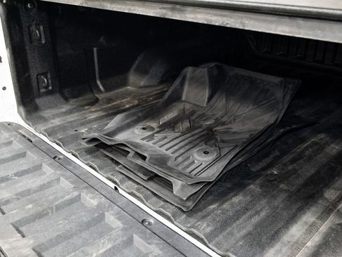 Used 2023 Chevrolet Colorado Trail Boss w/ Technology Package image 28