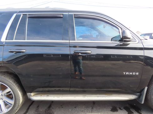 Used 2015 Chevrolet Tahoe LT image 36