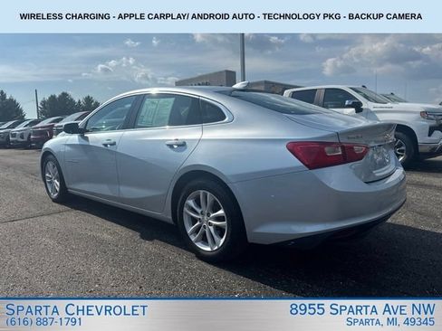 Used 2017 Chevrolet Malibu LT FWD image 5
