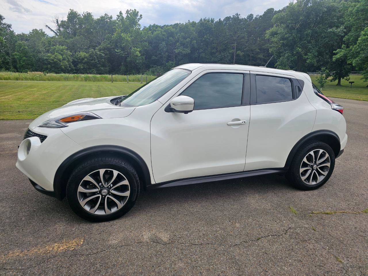 Used 2017 Nissan Juke SL FWD image 10