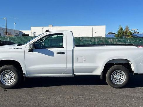 New 2026 Chevrolet Silverado 1500 W/T image 9