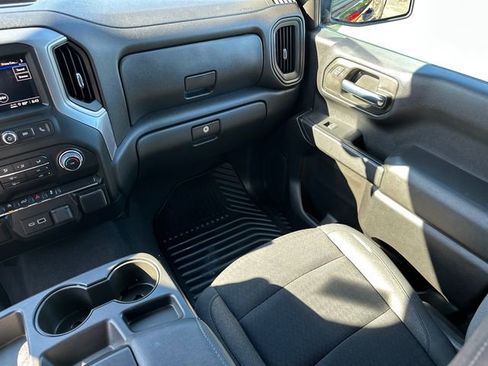 Used 2022 Chevrolet Silverado 1500 Custom image 20