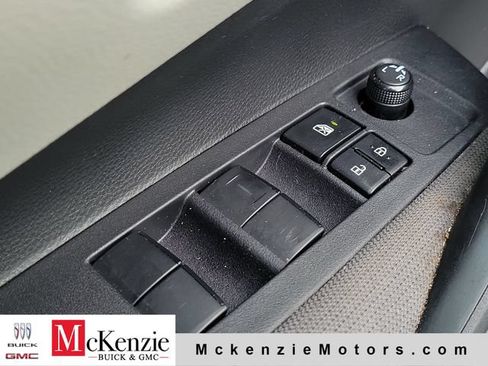 Used 2023 Toyota Corolla LE FWD image 9
