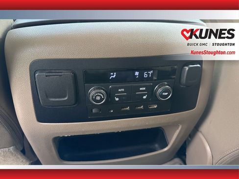 Used 2019 Chevrolet Suburban LT AWD/4WD image 43