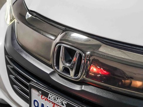 Used 2022 Honda HR-V EX image 8