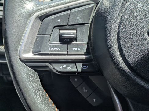 Used 2021 Subaru Crosstrek 2.0i Premium w/ Moonroof Package AWD/4WD image 13