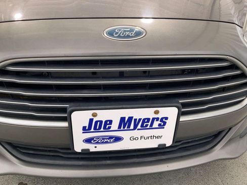 Used 2014 Ford Fiesta SE w/ SE Fuel Economy Package FWD image 27