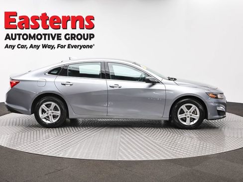 Used 2023 Chevrolet Malibu LT FWD image 4