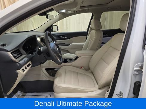 Used 2023 GMC Acadia Denali w/ Denali Ultimate Package AWD/4WD image 16