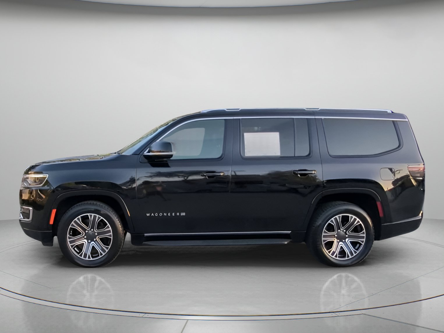 Used 2024 Jeep Wagoneer Series II AWD/4WD image 16