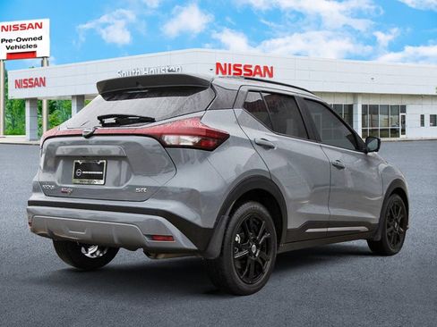 Used 2024 Nissan Kicks SR w/ SR Premium Package FWD image 4