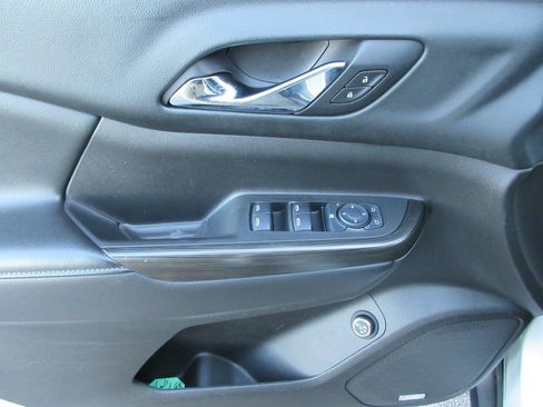 Certified 2017 GMC Acadia SLT image 24