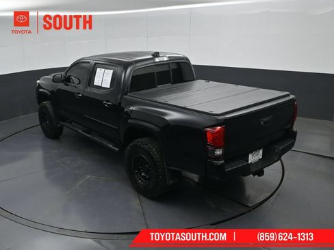 Used 2022 Toyota Tacoma SR AWD/4WD image 47
