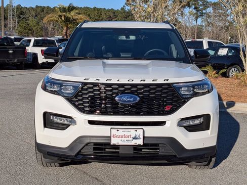 Certified 2024 Ford Explorer ST w/ Equipment Group 401A image 9
